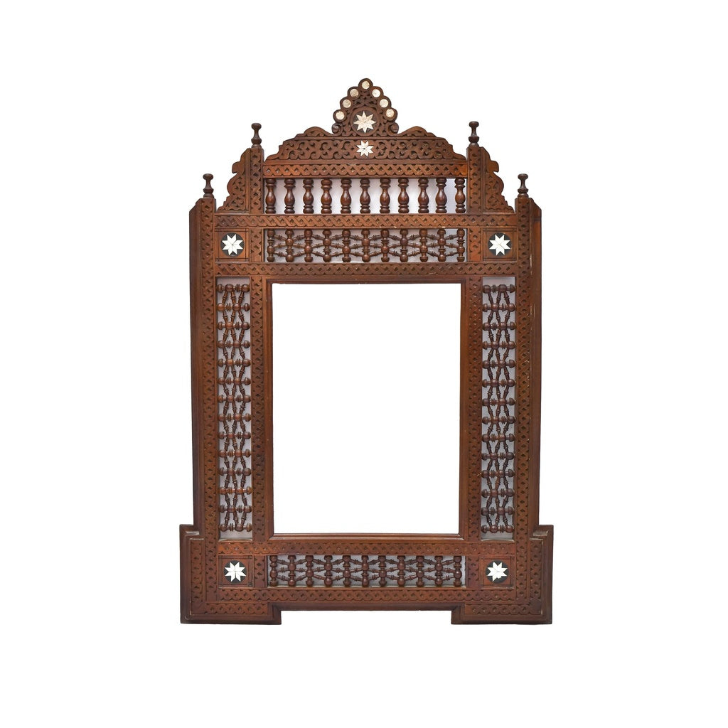 Arabic wooden frame with faranton